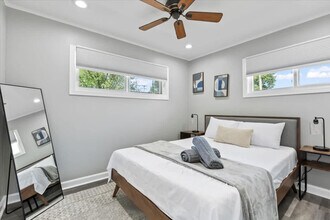 33 Crescent Rd in Lake Zurich, IL - Building Photo - Building Photo