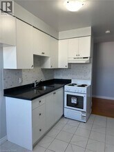 15 Mowat Blvd in Kitchener, ON - Building Photo - Building Photo