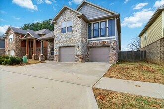 1299 N Sicily Ln in Fayetteville, AR - Building Photo - Building Photo