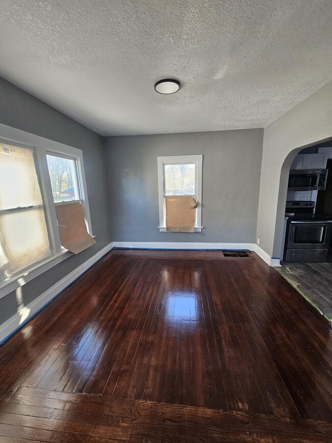 2174 Lafayette St in Waterloo, IA - Building Photo - Building Photo