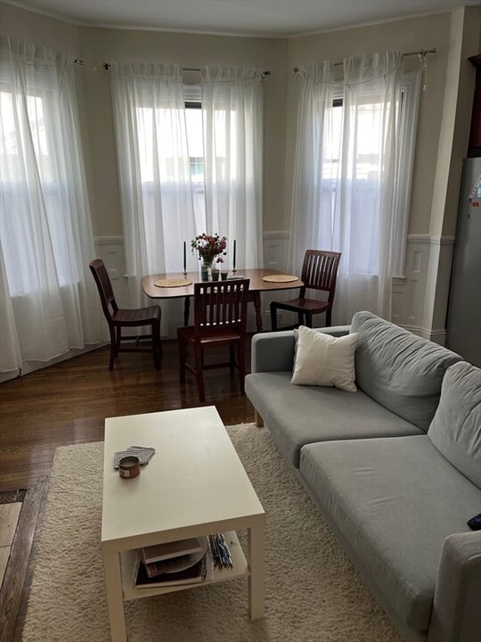 16 Winslow Rd in Brookline, MA - Building Photo