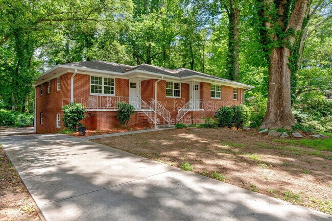 861 Jefferson Ave in Atlanta, GA - Building Photo - Building Photo