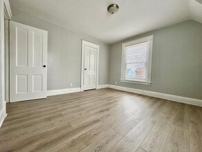 108 E 6th St in Mishawaka, IN - Building Photo - Building Photo