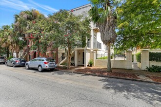 716 Barnard St, Unit 716A in Savannah, GA - Building Photo - Building Photo