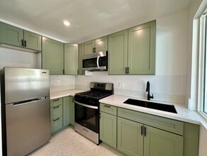 372 S Belardo Rd in Palm Springs, CA - Building Photo - Building Photo
