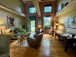 30 Lincoln St-Unit -#12 in Westbrook, ME - Building Photo - Building Photo
