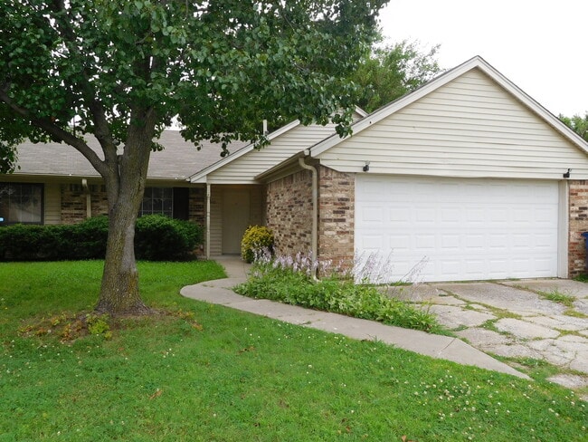 property at 3910 S 125th E Ave
