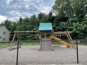 100 Hillside Dr in Middletown, NY - Building Photo - Building Photo