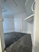 2012 Mackoy St in Covington, KY - Building Photo - Building Photo
