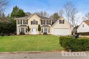 2198 Colony Dr in Canton, GA - Building Photo