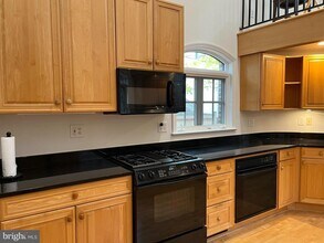 8904 Grant St in Bethesda, MD - Building Photo - Building Photo