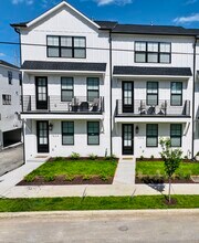 10th and Park in Nashville, TN - Building Photo - Building Photo
