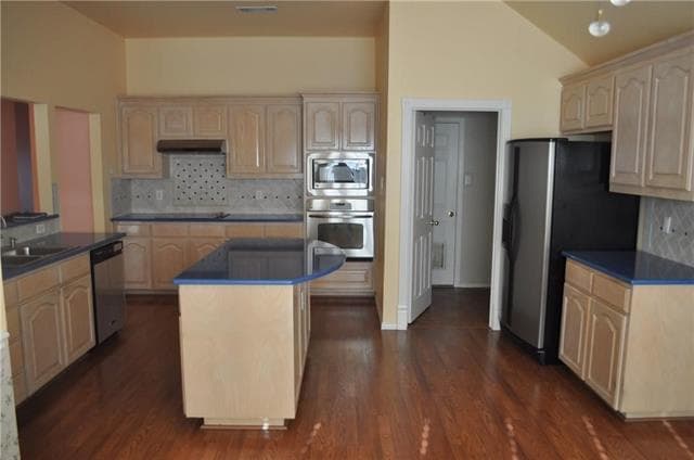8348 Emerald Cir in North Richland Hills, TX - Building Photo - Building Photo