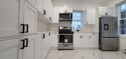 452 64th St in West New York, NJ - Building Photo - Building Photo