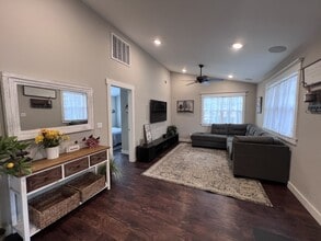 3976 Canal Ln in Winters, CA - Building Photo - Building Photo
