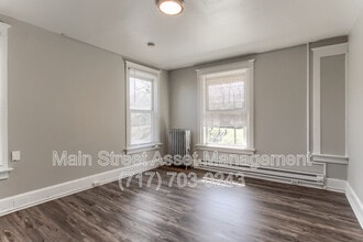 2108 Walnut St in Harrisburg, PA - Building Photo - Building Photo