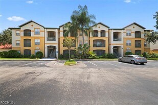 11511 Villa Grand in Ft. Myers, FL - Building Photo