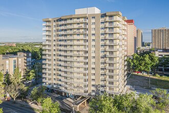 Sir John Franklin in Edmonton, AB - Building Photo - Building Photo