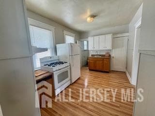127 Main St in South River, NJ - Building Photo
