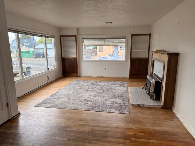 property at 1309 G St