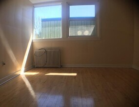 222 Summit St in Burlington, VT - Building Photo - Building Photo