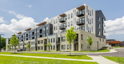 Sylo in Zionsville, IN - Foto de edificio - Building Photo