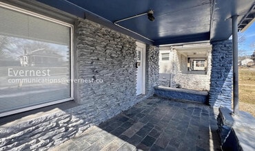 4308 Highland Ave, Unit 4 in Kansas City, MO - Foto de edificio - Building Photo