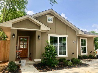 property at 1605 W 13th Ave