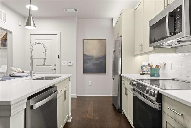 property at 2420 Peachtree Rd