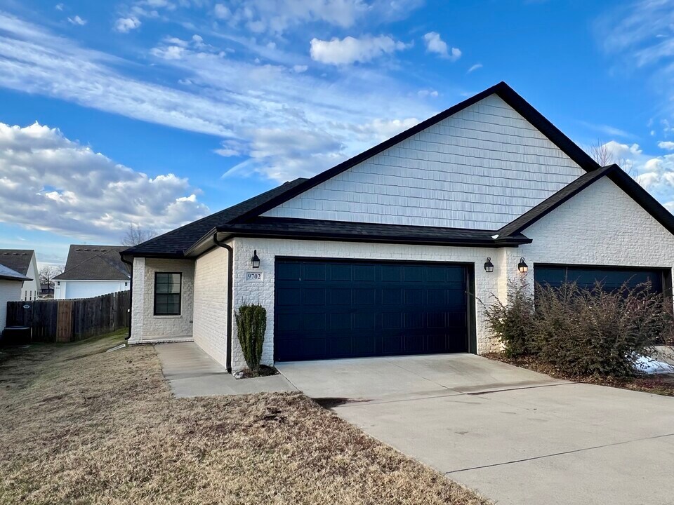 Haven at Chaffee Crossing in Barling, AR - Building Photo