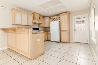 1908 Bahamas Dr in Edinburg, TX - Building Photo - Building Photo