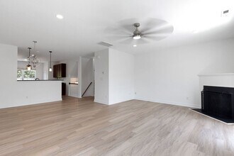 4577 Leamore Square Rd in Virginia Beach, VA - Building Photo - Building Photo