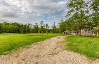 22311 Warwick Glen Dr in Montgomery, TX - Building Photo - Building Photo