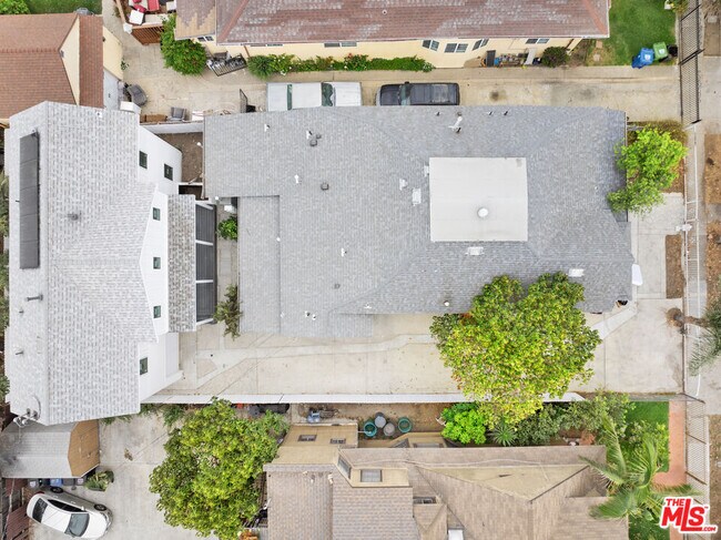 1955 Bonsallo Ave in Los Angeles, CA - Building Photo - Building Photo