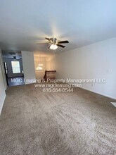 5821 NE 42nd St in Kansas City, MO - Building Photo - Building Photo
