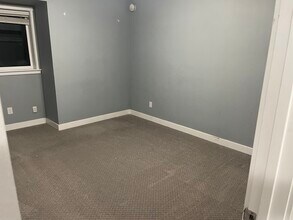 5804 186th Ave E, Unit C in Lake Tapps, WA - Building Photo - Building Photo