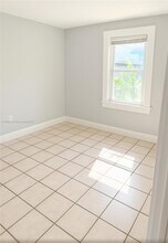 3655 SW 24th Ter in Miami, FL - Building Photo - Building Photo