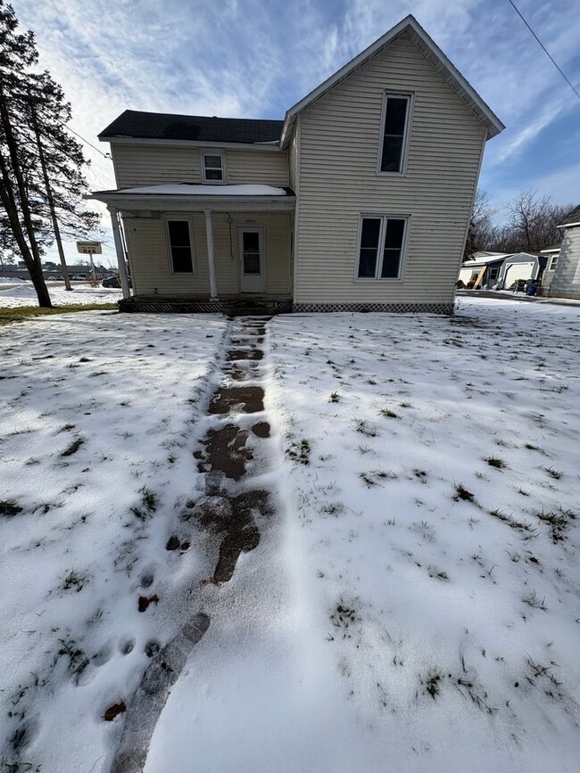 property at 16721 S 3rd St