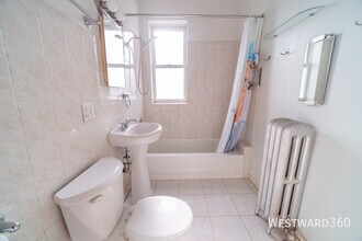 3555 W Sunnyside Ave in Chicago, IL - Building Photo - Building Photo