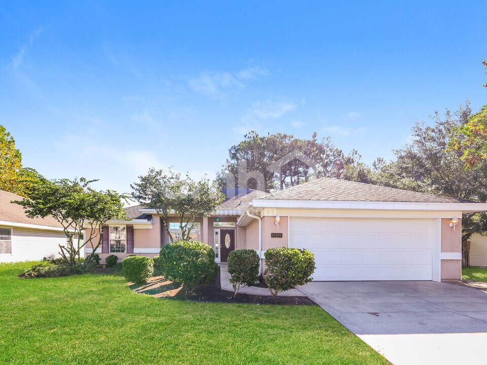 12201 Jenny Oak Ct in Jacksonville, FL - Building Photo