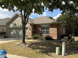 3225 Judge Holland Ln in Plano, TX - Building Photo