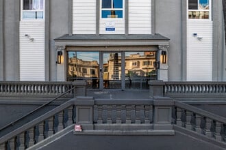 747 S New Hampshire in Los Angeles, CA - Building Photo - Building Photo