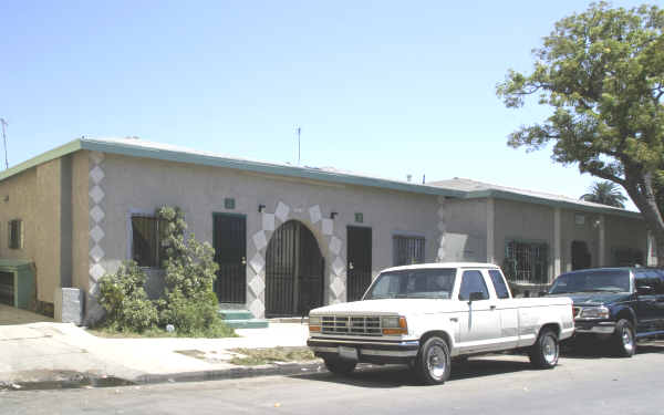 1210 Hoffman Ave in Long Beach, CA - Building Photo - Building Photo