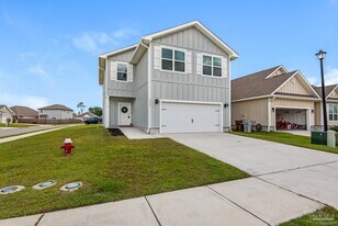 5865 Danbury Blvd in Milton, FL - Building Photo