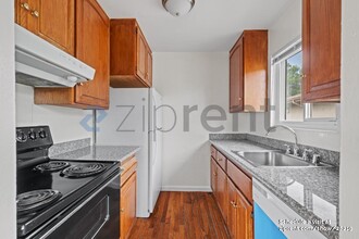 2123 Peppertree Way in Antioch, CA - Building Photo - Building Photo