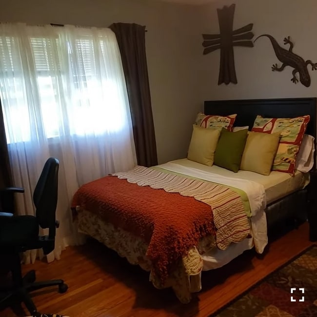 property at 4588 Hopewell Rd