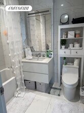 222 E 44th St in New York, NY - Building Photo - Building Photo