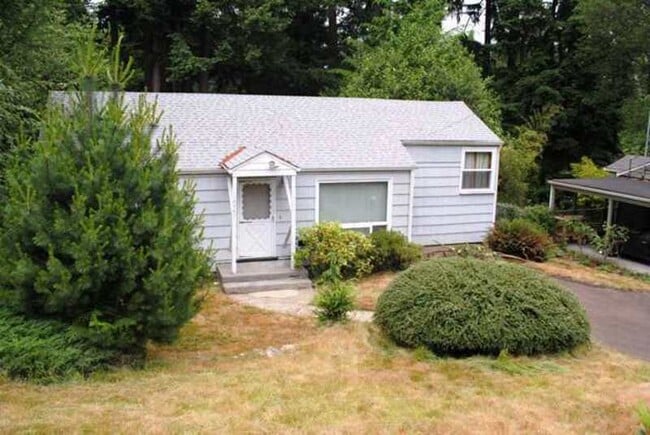 14547 Ashworth Ave N in Shoreline, WA - Building Photo - Building Photo