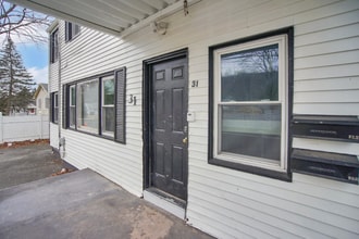 31 Tyler Ave in Plainville, CT - Building Photo - Building Photo