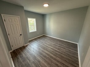 910 Rome St in Petersburg, VA - Building Photo - Building Photo